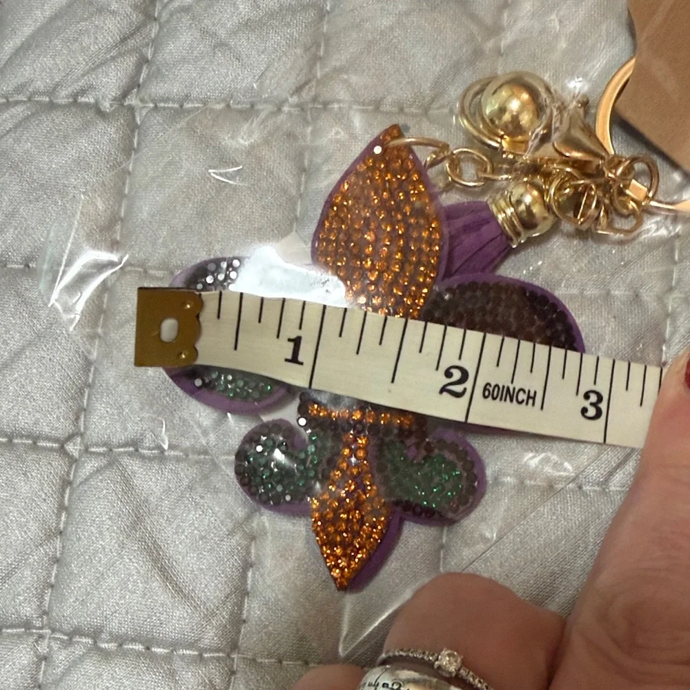 Colorful Fleur-de-Lis Keychain - Picture 5 of 5